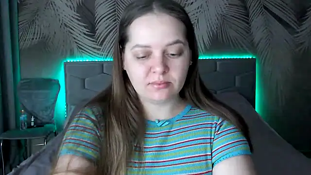 uliastar online show from February 2025 05:16:01 AM