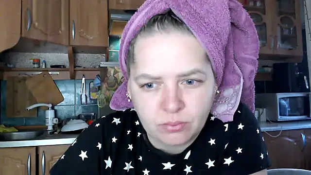 uliastar online show from October 2025 05:32:02 AM