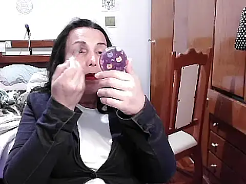 Snapshot of LauraVicttoria361215 chatting on December 2024 02:00:01 PM LauraVicttoria361215 online show from December 2024 02:00:01 PM
