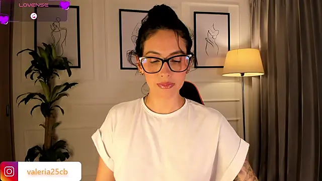 Snapshot of valeriia25_ chatting on February 2025 10:45:01 PM valeriia25 online show from February 2025 10:45:01 PM