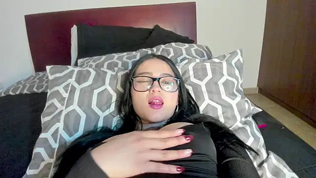 Hott Hanna online show from October 2025 06:48:01 AM