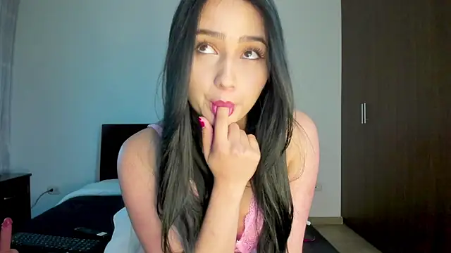 Hott Hanna online show from November 2025 05:54:01 AM