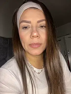 martina contreras online show from February 2026 04:05:02 AM