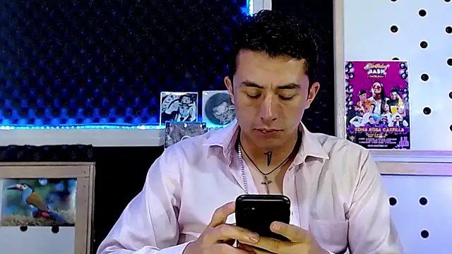 Snapshot of Darko0717 chatting on February 2025 09:07:02 PM Darko0717 online show from February 2025 09:07:02 PM