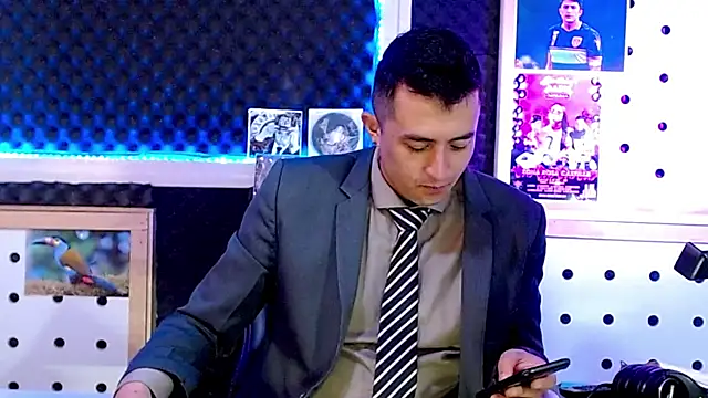Snapshot of Darko0717 chatting on February 2025 10:59:02 AM Darko0717 online show from February 2025 10:59:02 AM