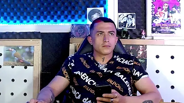 Snapshot of Darko0717 chatting on March 2025 12:15:02 AM Darko0717 online show from March 2025 12:15:02 AM