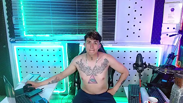 Snapshot of Darko0717 chatting on September 2025 01:20:02 AM Darko0717 online show from September 2025 01:20:02 AM