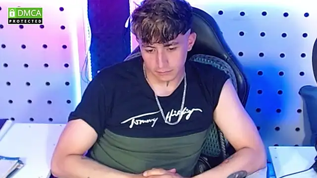 Snapshot of Darko0717 chatting on October 2025 10:18:01 PM Darko0717 online show from October 2025 10:18:01 PM