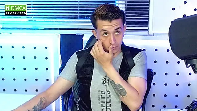 Snapshot of Darko0717 chatting on October 2025 11:15:01 PM Darko0717 online show from October 2025 11:15:01 PM