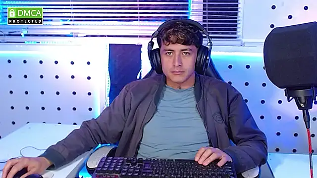 Snapshot of Darko0717 chatting on October 2025 04:39:01 PM Darko0717 online show from October 2025 04:39:01 PM