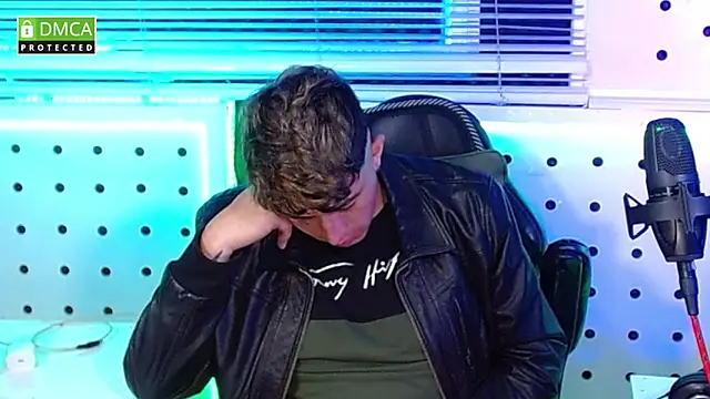 Snapshot of Darko0717 chatting on October 2025 10:34:02 PM Darko0717 online show from October 2025 10:34:02 PM