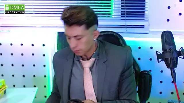 Snapshot of Darko0717 chatting on October 2025 12:06:01 PM Darko0717 online show from October 2025 12:06:01 PM