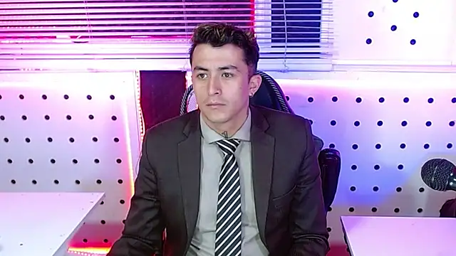 Snapshot of Darko0717 chatting on October 2025 10:27:01 AM Darko0717 online show from October 2025 10:27:01 AM