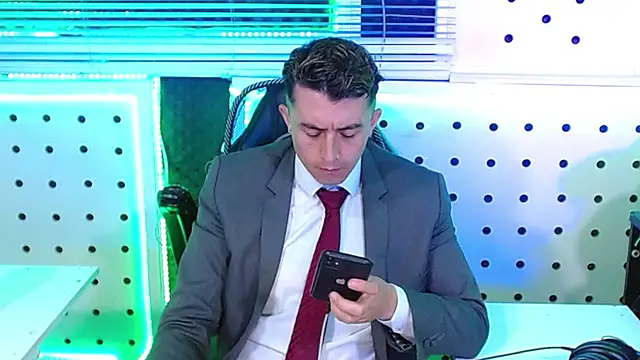 Snapshot of Darko0717 chatting on November 2025 12:39:02 PM Darko0717 online show from November 2025 12:39:02 PM