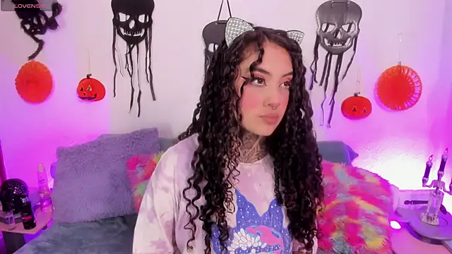 Cata green online show from October 2025 08:17:01 PM