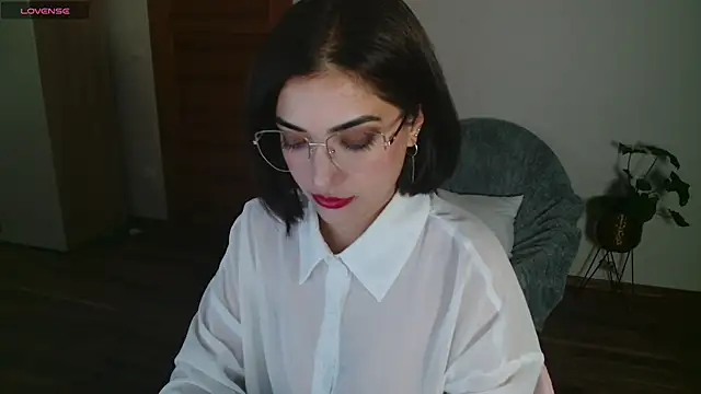 Snapshot of mollyopris96 chatting on October 2025 11:27:01 PM mollyopris96 online show from October 2025 11:27:01 PM