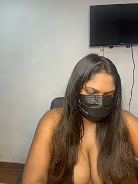 Snapshot of Black_Beauty997 chatting on November 2025 05:41:01 PM Black Beauty997 online show from November 2025 05:41:01 PM