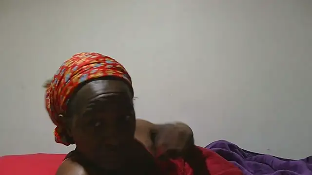 sluttylaura21 online show from September 2025 04:23:02 AM