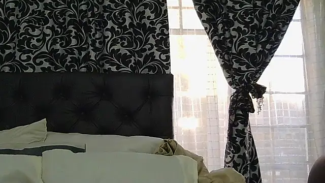sluttylaura21 online show from July 2026 06:30:01 AM