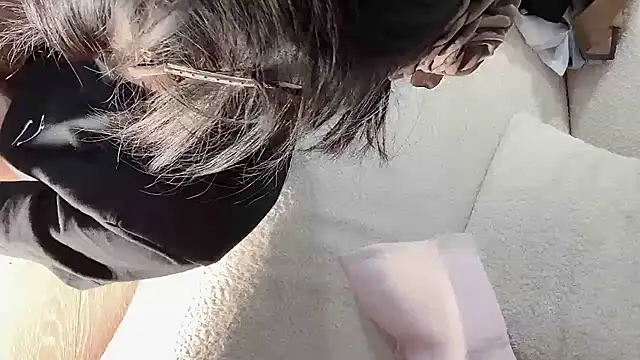 Serena-AU online show from October 2025 02:38:01 PM