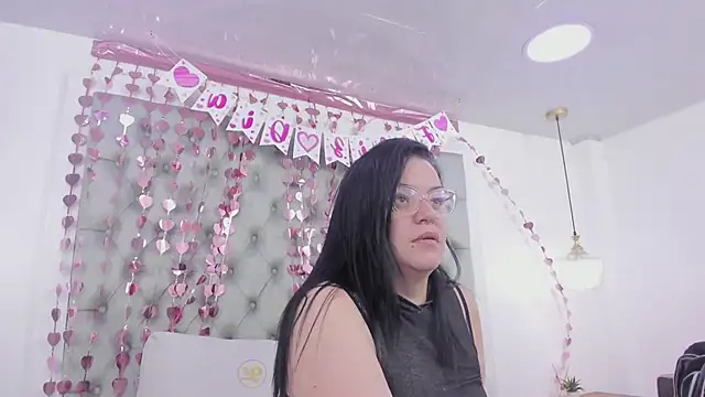 Snapshot of anette_cooper chatting on February 2026 03:36:01 AM anette cooper online show from February 2026 03:36:01 AM