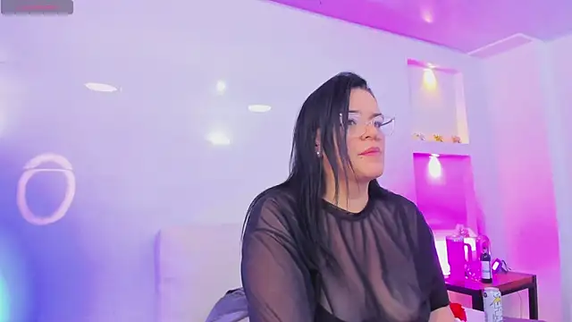 Snapshot of anette_cooper chatting on March 2026 03:56:01 AM anette cooper online show from March 2026 03:56:01 AM