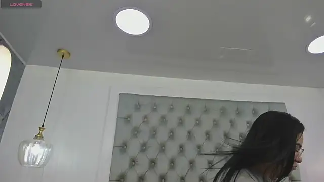 anette cooper online show from May 2026 01:43:01 AM
