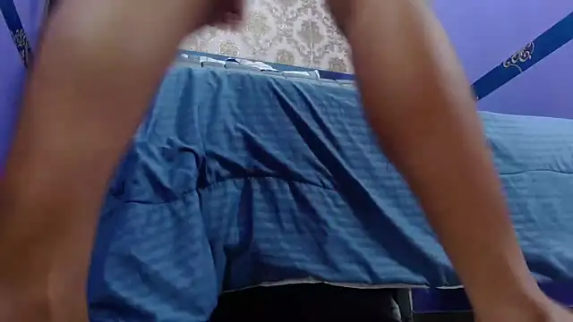 Abril Beltran  online show from December 2025 09:19:02 PM