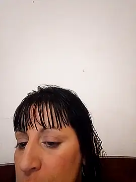 estefyzapata online show from April 2026 10:41:01 PM