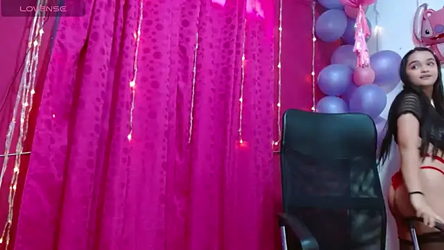 monica little23 online show from March 2025 05:47:01 PM