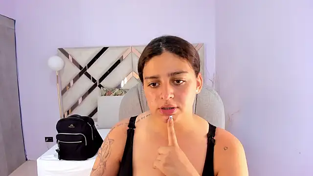 Snapshot of kylie_reyes chatting on March 2026 07:31:01 PM kylie reyes online show from March 2026 07:31:01 PM