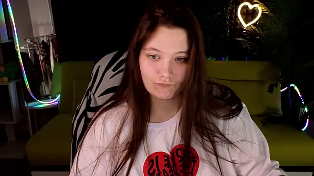 Snapshot of DjennaPalme chatting on January 2025 01:43:02 AM DjennaPalme online show from January 2025 01:43:02 AM