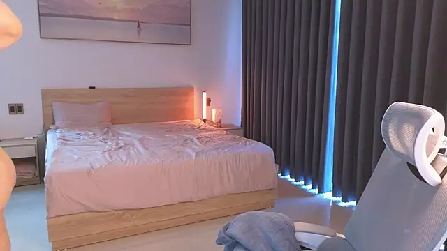 DjennaPalme online show from April 2026 12:22:02 AM