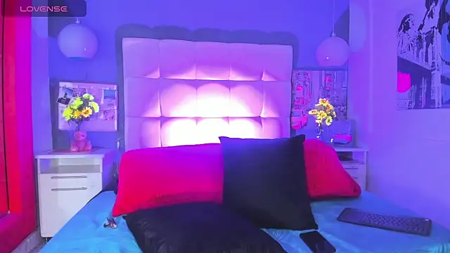 Snapshot of cinthya_walker1 chatting on February 2026 12:54:01 PM cinthya walker1 online show from February 2026 12:54:01 PM