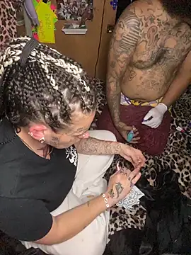 Codybabyy456 online show from November 2025 01:07:02 PM