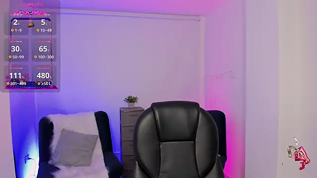 emilly smith 1 online show from October 2025 03:42:02 AM