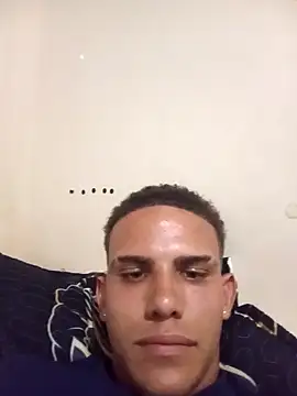 Snapshot of Linex06 chatting on February 2026 05:12:02 PM Linex06 online show from February 2026 05:12:02 PM