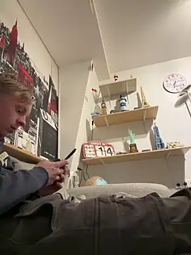 schwanzgranate online show from February 2025 06:56:02 PM