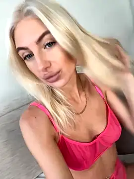 Mia Roxie online show from October 2025 02:34:01 AM