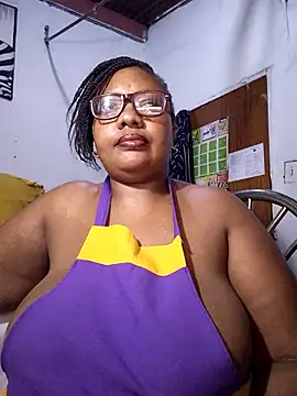 Snapshot of YELLOW_BONE chatting on February 2026 08:27:02 PM YELLOW BONE online show from February 2026 08:27:02 PM