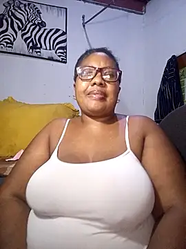 Snapshot of YELLOW_BONE chatting on March 2026 08:56:02 PM YELLOW BONE online show from March 2026 08:56:02 PM