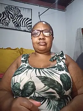 YELLOW BONE online show from June 2026 08:52:02 PM