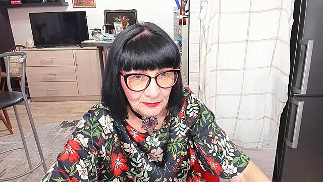 Tina Joness online show from February 2026 07:08:01 PM