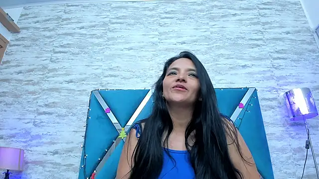 veronica salas online show from December 2024 09:40:02 AM