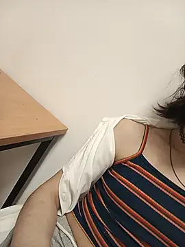 xxmoxxx online show from June 2026 04:45:01 AM