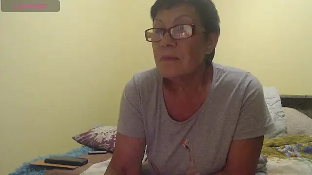 Sandra Carina online show from June 2026 12:33:01 AM