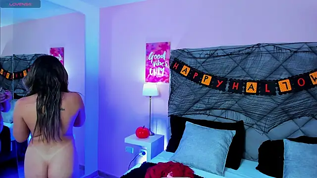 TaylorEvanss online show from October 2025 07:43:01 PM