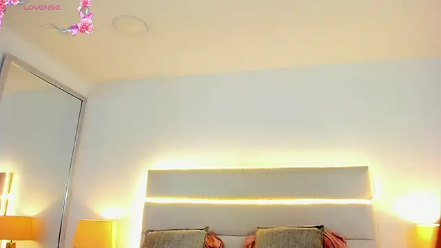 TaylorEvanss online show from April 2026 07:53:02 PM