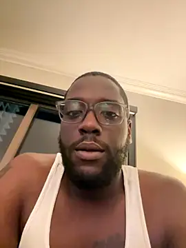 UnderCover Lovers online show from December 2025 10:09:01 AM