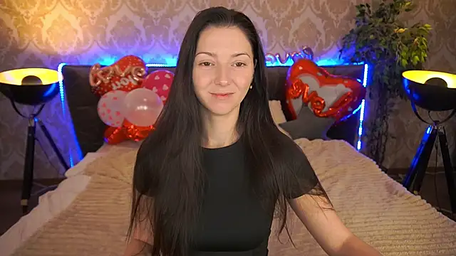 Snapshot of EmilyHalls chatting on February 2025 07:06:01 AM EmilyHalls online show from February 2025 07:06:01 AM